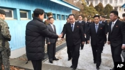  မြောက်ကိုရီးယားနဲ့ တောင်ကိုရီးယား နိုင်ငံတို့ကြား ကျင်းပတဲ့ ပထမဆုံး မျက်နှာချင်းဆိုင်တွေ့ဆုံပွဲ