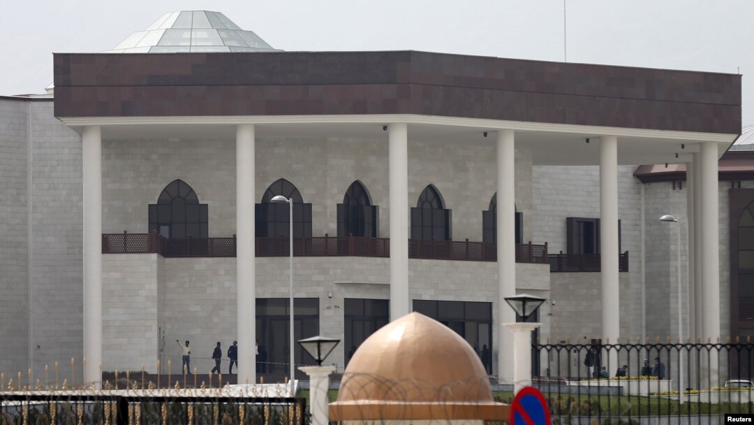 Gedung parlemen Afghanistan yang baru di Kabul (28/3).