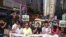 香港泛民举行抗议选举政治筛选游行 (美国之音海彦拍摄)