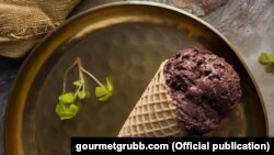 Es krim dari serangga yang dijual oleh Gourmet Grubb di Cape Town, Afrika Selatan. (courtesy: GourmetGrubb).