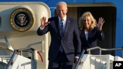 U.S. President Joe Biden and First Lady Jill Biden arrive at RAF Mildenhall, England, ahead of the G7 summit in Cornwall, June 9, 2021. U.S. President Joe Biden and First Lady Jill Biden arrive at RAF Mildenhall, England, ahead of the G7 summit in Cornwa