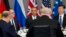 Obama payshanba kuni sammitda qatnashayotgan 50 davlat rahbarlariga dasturxon yozdi. Anjumanda Shimoliy Koreya yadro dasturi xavfi haqida alohida gap ketdi.
