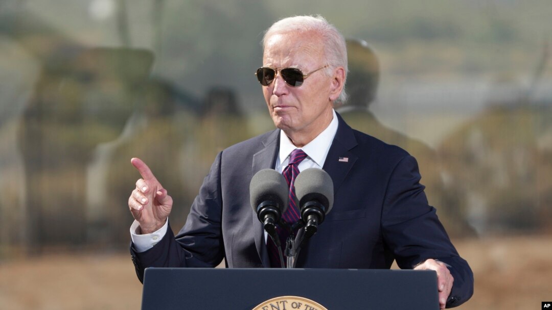 Američki predsjednik Joe Biden tokom govora u mjestu Loving Village u državi Arizona (Foto: AP/Rick Scuteri)