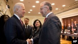 Başkan Yardımcısı Joe Biden Rotterdam Belediye Başkanı Ahmed Aboutaleb'le