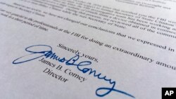 Parte de la carta envida el 6 de noviembre de 2016 por el director del FBI James Comey al Congreso. La investigación se volvió a abrir con el descubrimiento de nuevos correos electrónicos "pertinentes" y relacionados al primer lote enviado al FBI.