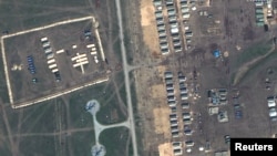 Maxar Technologies發布的衛星圖片顯示俄羅斯軍隊在靠近克里米亞黑海海岸部署的野戰醫院和駐軍帳篷。 （2021年4月15日）