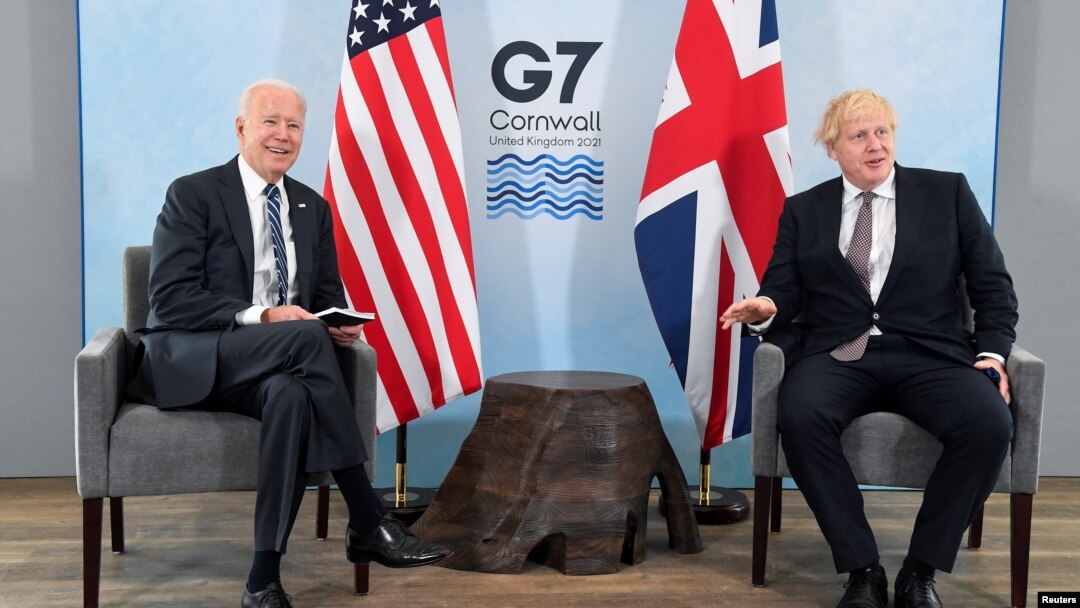 Jo Bayden sammitdan oldin Britaniya Bosh vaziri Boris Jonson bilan uchrashmoqda, Kornuoll, Britaniya, 10-iyun, 2021-yil