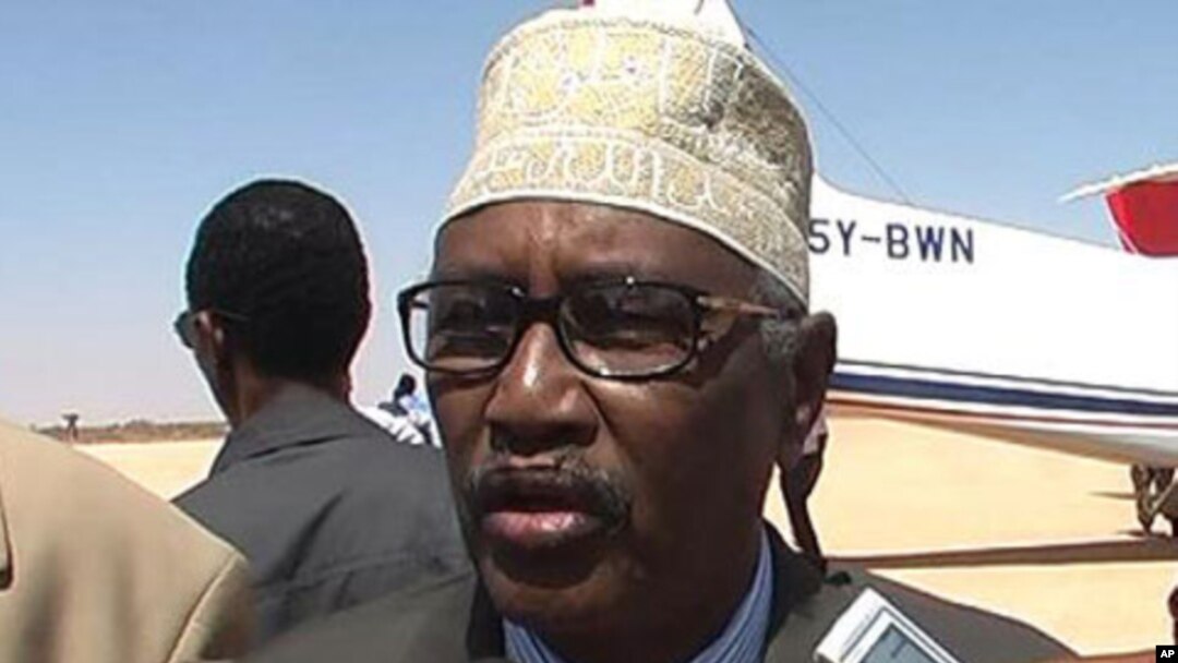 Faroole oo u Jawaabay Farmaajo