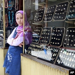 A jewelry vendor outside a store in the Khan al-Khalili area of Cairo (file photo)
