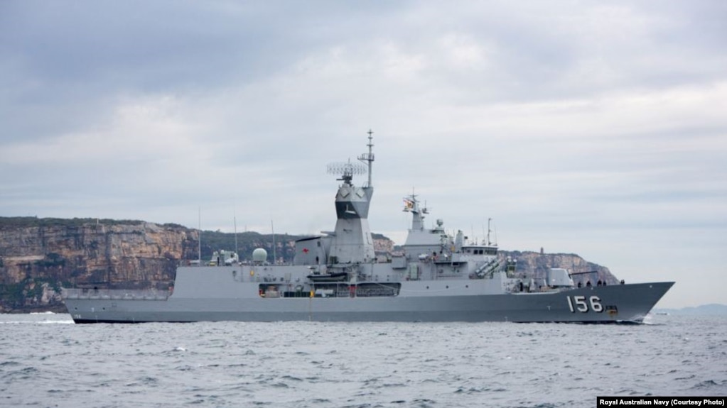 Chiến hạm HMAS Toowoomba là một trong ba tàu của Úc bị quân đội Trung Quốc thách thức ở Biển Đông, theo ABC.