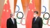 시진핑(오른쪽) 중국 국가주석과 토마스 바흐 국제올림픽위원회(IOC) 위원장이 25일 베이징 댜오위타이 국빈관에서 회동하고 있다.