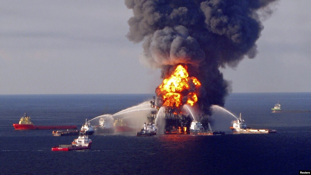 BP mengaku bersalah atas insiden tumpahan minyak di Deepwater Horizon, lepas pantai Louisiana (21 April 2010).