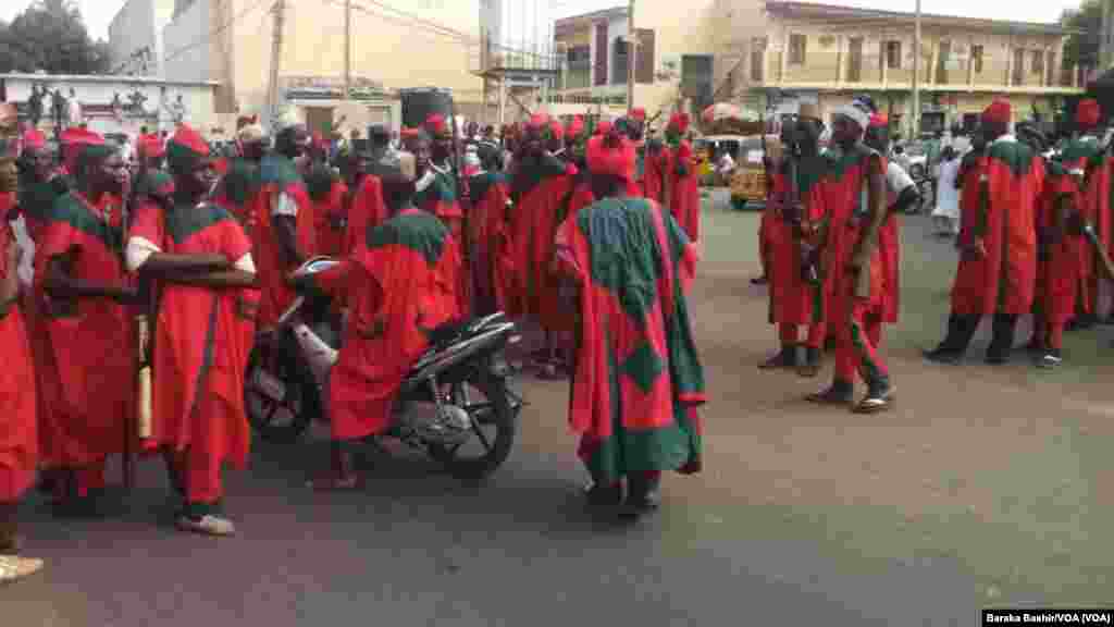 Sarkin Kano Muhammadu Sanusi Na Biyu Da Ayarinsa Ranar Juma'a A Kano