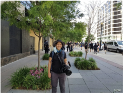 Warangkana Chomchuen aparece en la foto durante la cobertura de las protestas en Washington, DC, después de la muerte de George Floyd. (Foto: Warangkana Chomchuen)