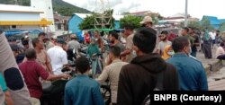 Sedikitnya 41 orang meninggal dunia, 9 luka-luka dan 27 lainnya hilang ketika banjir bandang menyapu empat desa di tiga kecamatan di kabupaten Flores Timur, NTT. (Foto: Courtesy/BNPB)