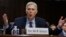 El nominado para la Corte Suprema de EE.UU. Neil Gorsuch participa en el segundo día de audiencias en el Senado para su confirmación, el martes, 21 de marzo, de 2017.
