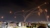 Dim i plamen dižu se nakon izraelskih udara u Gazi, 9. oktobra 2023.