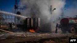 حمله پهپادی ترکیه به نیروگاه برق قامیشلی در شمال شرق سوریه. دوشنبه ۲۵ دی ۱۴۰۲