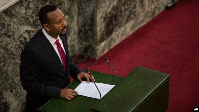 Abiye Ahmed, the newly elected chair of the Ethiopian Peoples' Revolutionary Democratic Front addresses Ethiopian lawmakers after he was sworn in as the country's Prime Minister, April 2, 2018. 