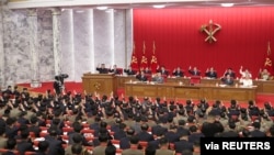 지난 6월 북한 평양에서 김정은 국무위원장이 참석한 가운데 노동당 중앙위원회 제8기 제3차 전원회의 3일차 회의가 열렸다. (자료사진)