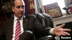 Mario Díaz Balart, congresista estadounidese por Florida aplaude que la comunidad internacional siga el camino trazado por EE.UU. en cuanto la aplicación de sanciones al gobierno venezolano.