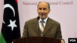 Mustafa Abdel Jalil, Ketua Dewan Transisi Nasional Libya (NTC). NTC sebagai pemerintah sementara Libya mendapat pengakuan dari Bank Dunia (14/9).