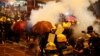 Polisi Hong Kong Tembakkan Gas Air Mata untuk Bubarkan Demonstran