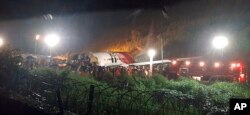 India Plane Crash Lands