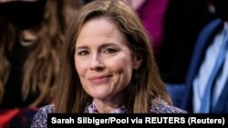 Kandidatkinja za sudiju Vrhovnog suda Amy Coney Barrett na pretresu o potvrdi njene nominacije u Odboru za pravosuđe u Senatu, 14. oktobar 2020. (Sarah Silbiger/Pool via Rojters)