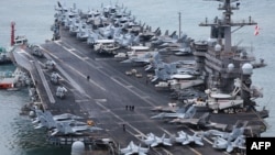 Aeroplanmbajtësja amerikane “USS Carl Vinson” arrin në Busan