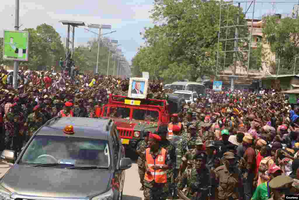 Mwili wa Magufuli wapita katikat ya mji Unguja Zanazibar