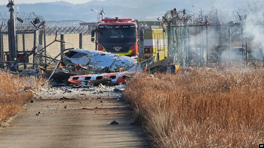 At least 96 dead in fiery South Korea airliner crash