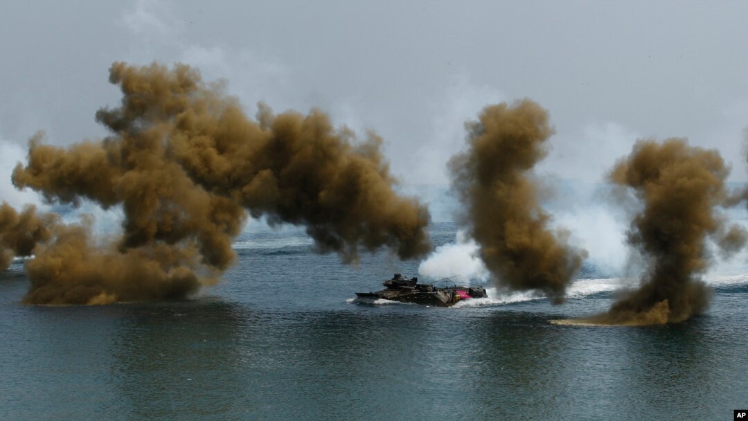 Korea Selatan dan Amerika saat latihan militer bersama yang dinamakan Ssangyong 2013 di Pohang, Korea Selatan, 26 April 2013 (Foto: dok). Korea Selatan dan AS kembali menggelar latihan militer gabungan dengan nama sandi Key Resolve dan Foal Eagle, Senin (24/2).