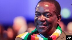 Mutungamiri wenyika, VaEmmerson Mnangagwa. VaMnangagwa vasangana nevarairidzi vanorarama nehurema vari pasi pesangano rePTUZ.