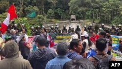 ARCHIVO - La concesión de la venta de entradas a un operador privado para ingresar a Machu Picchu ha generado protestas de ciudadanos, propietarios de pequeños negocios y operadores turísticos que se oponen a la medida del gobierno peruano.