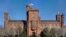Tòa kiến trúc đầu tiên của Viện Smithsonian được đặt tên là The Castle