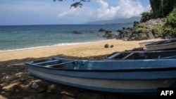 Dua perahu terbalik di luar wilayah pesisir Madagaskar, di Samudra Hindia (foto: ilustrasi). 