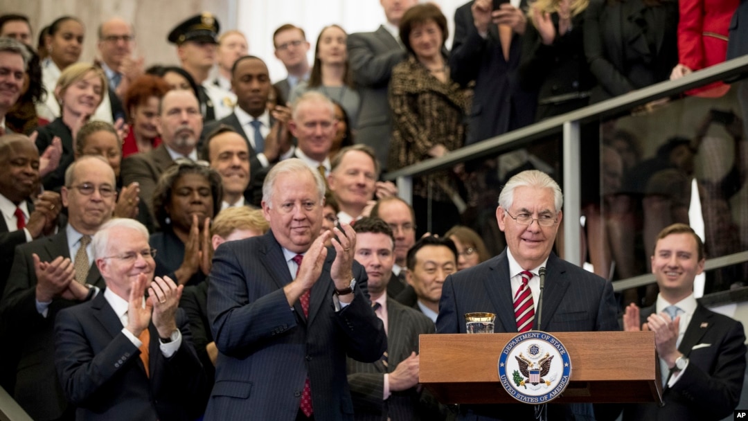 AQSh yangi Davlat kotibi Reks Tillerson Davlat departamentida xodimlar bilan uchrashmoqda, Vashington, 2-fevral,2017-yil