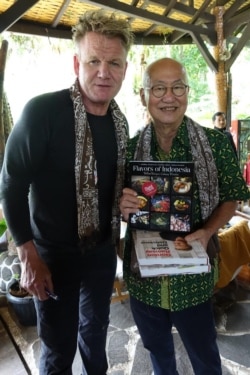 William Wongso bersama Gordon Ramsay (foto: courtesy).