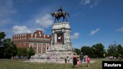 維吉尼亞州 決定拆除邦聯領導人塑像引發爭議