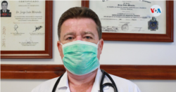 El doctor Jorge Iván Miranda dice que desde el reporte de los primeros casos de COVID-19 en Nicaragua, el sistema sanitario público y privado comenzó a colapsar abruptamente.