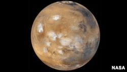 New research indicates Mars had an oxygen-rich atmosphere 4 billion years ago, but lost it due to a variety of factors.