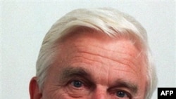 Kanadalı aktör Leslie Nielsen 84 yaşındaydı