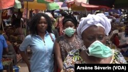 Scène dans un marché de Brazzaville, le 19 novembre 2020. 