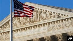 미국 수도 워싱턴의 연방대법원 건물. 연방대법원은 13일 인간의 DNA는 특허 대상이 될 수 없다고 판결했다. (자료사진)