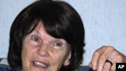 Oh Se-hyek, un Nord-Cor&eacute;en ayant fait d&eacute;fection, &eacute;prouve du mal &agrave; se prononcer en faveur d'un des candidats am&eacute;ricains. Toutefois, il estime que les Etats-Unis ont eu une politique consistante sour le pr&eacute;sident Obama, en particulier en direction de la Cor&eacute;e du Nord (Y. Kim/VOA)&nbsp;