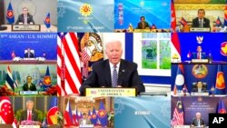 TƯ LIỆU: Tổng thống Mỹ Joe Biden, giữa, phát biểu trong hội nghị trực tuyến của Hiệp hội Các Quốc gia Đông Nam Á (ASEAN) với các nhà lãnh đạo thành viên, ngày 26 tháng 10 năm 2021. 