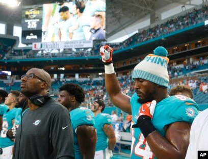 Miami Dolphins to punish players who protest national anthem on field