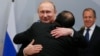 Tổng thống Nga Putin và Thủ tướng Nguyễn Xuân Phúc năm 2016 khi người đứng đầu chính phủ Việt Nam thăm Moscow.