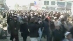 Kuran Yakma Gösterileri Sürüyor 2